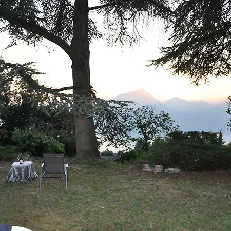 Ca' Del Bosco Holiday Apartment *